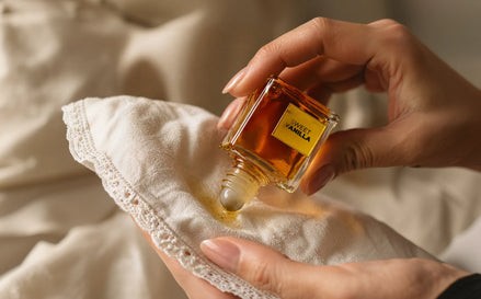 Difference between attar on skin vs clothes longevity comparison AG Perfume